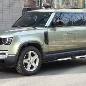 Land Rover Defender 110 – location EuroDrive Paris