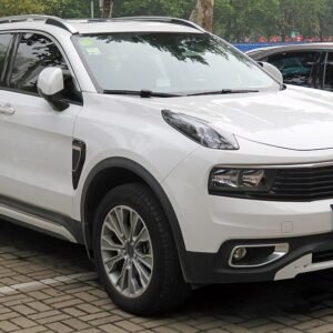 Lynk & Co 01 – location EuroDrive Paris