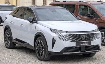 Peugeot 3008 – location EuroDrive Paris