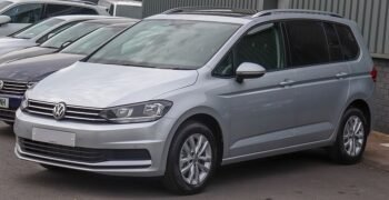 Volkswagen Touran 7 places – location EuroDrive Paris
